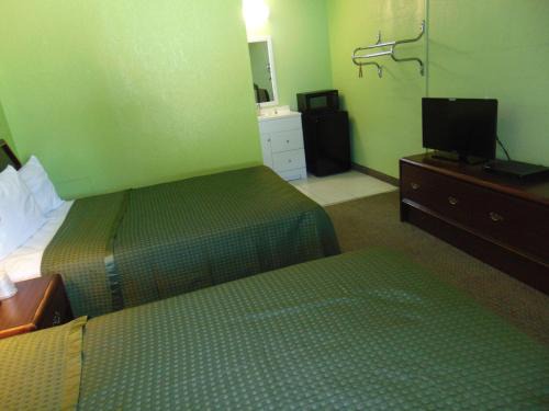 Abbeville Hotel | Westbrook Motel