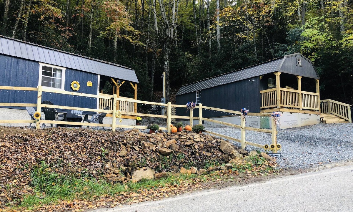 Bryson City Cabin | Whistling Holler Cabins - “Storyteller’s Shack”