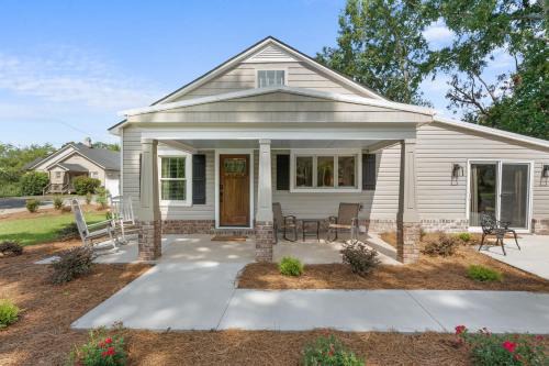 Statesboro House | White Pine Cottage - Close to the Blue Mile