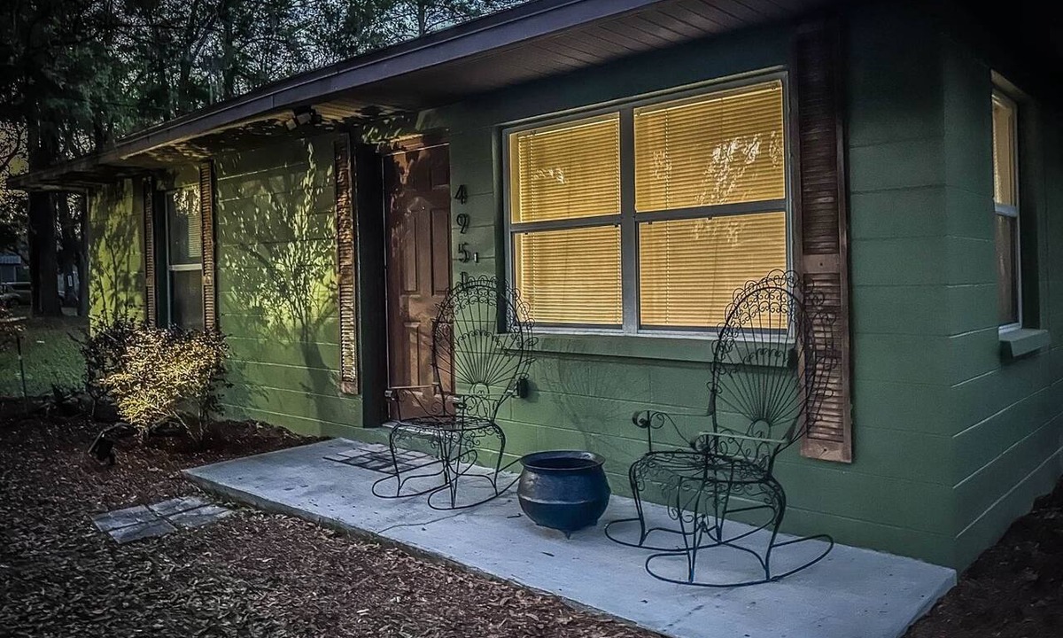 Williston House | Willis Oaks Country Cottage