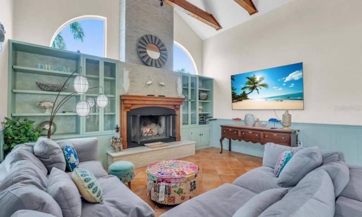 Palmetto Villa | Wonderful 4-bedroom villa with AC in charming Terra Ceia