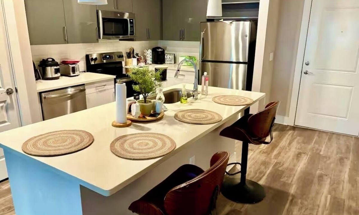 Sandy Springs Apartment | YJKy Luxuries