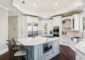 18 Sandhill Crane ~ Luxury 2nd Row Ocean Home in Sea Pines with Elevator!