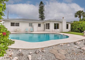 Bayfront St Pete Beach Home w/Outdoor Pool!