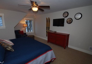 Beautiful Gull Lake Cottage at Quarterdeck Resort