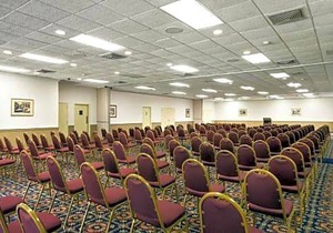 Cottonwood Suites Savannah Hotel & Conference Center in Pooler