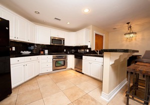 Downtown Luxury Condo - 1 Block to Main Street and Train in Durango