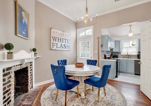 Duckie's Cottage in Historic Savannah | Heated Pool Access