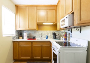 Secluded Cottage Close to Town w/Bikes & Hot Tub
