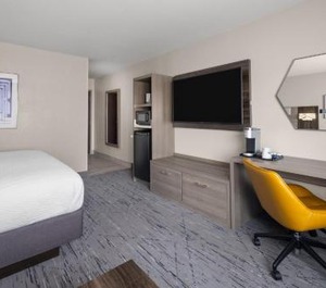 Holiday Inn Express Tifton Ihg Hotel 