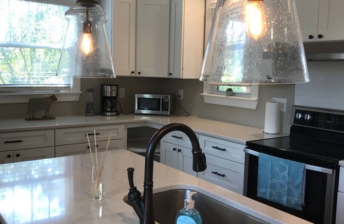 Augusta House | 1.3 Mile Walk to the Augusta National Clubhouse! Lovely Cottage with Space!