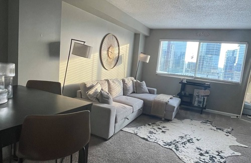 Arts District Apartment | 1-bedroom apt in Downtown Nashville. Mins walk to Broadway, Bridgestone & Nissan