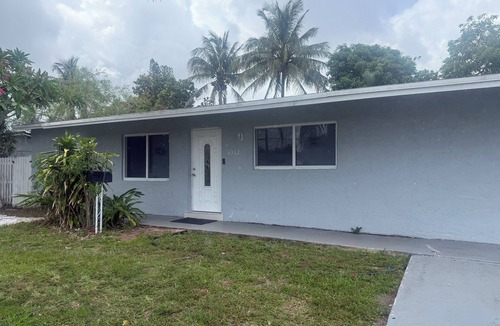 Margate House | 1-bedroom house w/pool in quaint Margate FL 20 min to Pompano beach attractions