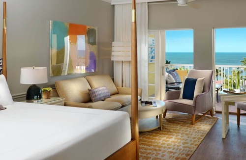 Vanderbilt Beach Hotel | 1-Bedroom Suite at a 4.5⭐️ Hotel