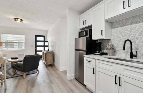 Treasure Island Apartment | 1 Bedroom Treasure Island Getaway