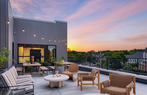 12 South Hotel | #1 Hotel in Nashville | Heart of 12 South + Rooftop + Full Kitchen