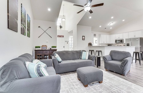 McCormick House | 101 Reasons to Stay! Savannah Lakes Village Home