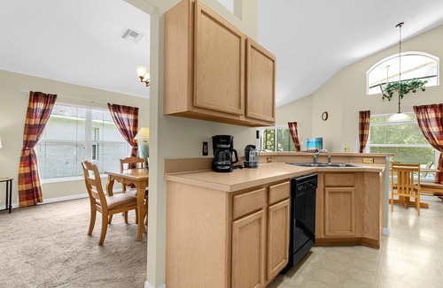 Kissimmee House | 1061 Lake Berkley 4 Bed with Pool