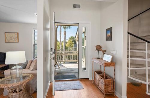Saint Helena Island House | 112 Capt John Fripp Villa
