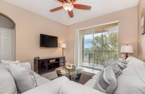 Windsor Hills Apartment | 116 m² Apartment ∙ 3 bedrooms ∙ 6 guests