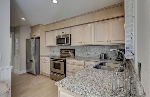 Beach Lagoon Condo | 12 Turtle Lane Club - Lagoon Views & Steps to the Beach
