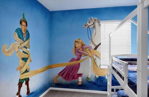 Kissimmee House | 12BR Mansion | Sleeps 30+, GameRoom, Pool, Resort!