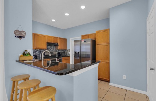 Meadow Woods House | 12min from airport/20min from Parks