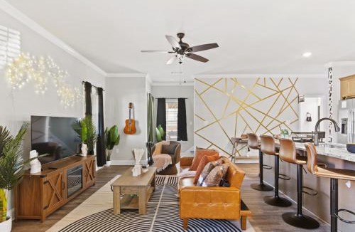 Athens House | 13 mins to Downtown & Stadium - Game Room - Game Day