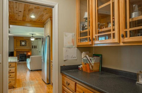 Lookout Mountain House | 15 bdrm ~49ppl~ 2 houses XL HotTub, Pool, pond, Volleyball4238021965.
