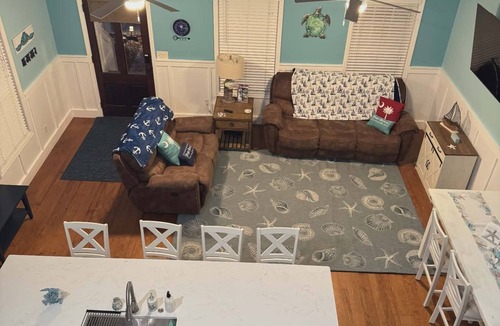 Port Royal House | 16th and Paradise - 2 Miles From Parris Island!