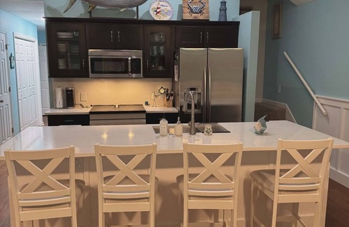 Port Royal House | 16th and Paradise - 2 Miles From Parris Island!