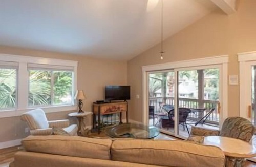 North Forest Beach House | 17 Heron Street - 200 Feet to the Beach!