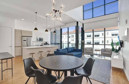 West Avenue Hotel | 17WEST | Spacious 3BR Apartment with Balcony -409