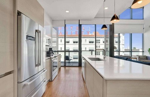 West Avenue Hotel | 17WEST | Spacious 3BR Apartment with Balcony -409