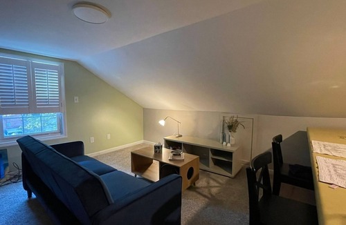 Clairmont Heights Apartment | 1bd/1ba apt. walkable area near Emory, nature trails, open May 7th, 2026