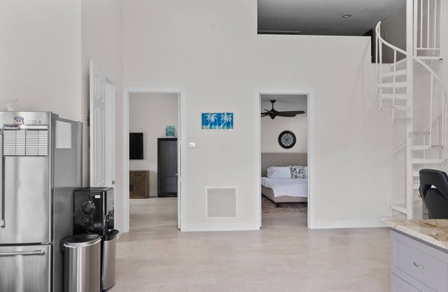 Indian River Estates House | 2/1 with Loft Riverside Retreat for Remote Workers- Pet Friendly in Fort Pierce