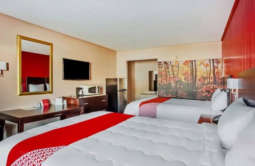 Ridgeland Hotel | 2 Affordable Queen Bed Rooms for Easy Getaway Near Ridgeland Dining Options