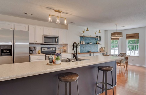 Evans Cottage | 2 bd/2 bath Adorable Cottage in Evans, GA!