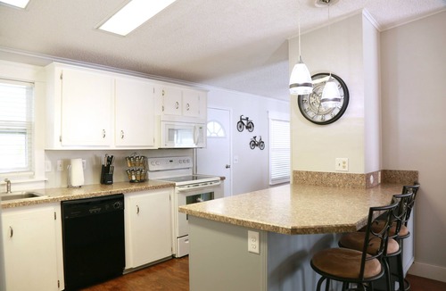 Fussels Corner House | 2 bdrm/2 bath in Schalamar Creek's Championship Golf Course Gated Community