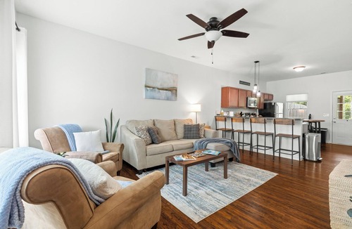 Hubert House | 2 Bedroom 2.5 bath minutes from Downtown Swansboro, Emerald Isle & Camp Lejeune.