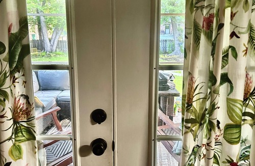 Florence House | 2 bedroom home with cozy back porch retreat