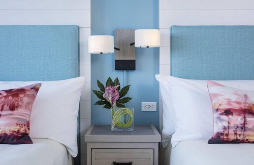 Florida Center Hotel | 2-Bedroom Suite at a 4⭐️ Hotel