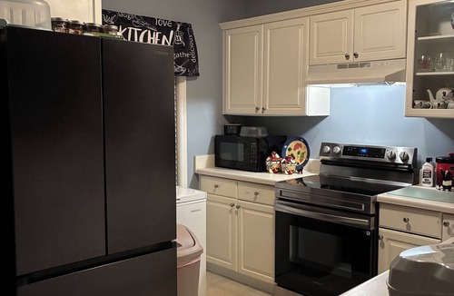 Southeast Raleigh House | 2-bedroom townhome in perfect Knightdale with cool AC breeze