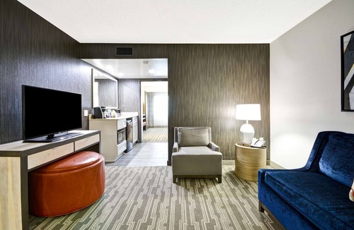 Charlotte Hotel | 2 Connecting Suites at a Hotel