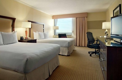 Raleigh Hotel | 2 Connecting Suites at a Hotel