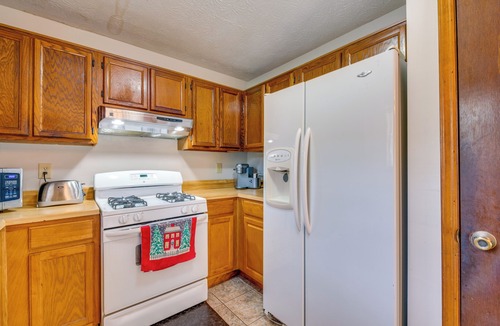 Decatur House | 2 King Beds | Quiet Area | 13 Mi to Downtown ATL