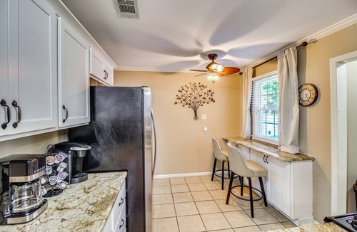 Midtown House | 2 Mi to Downtown Savannah: Historic Home!