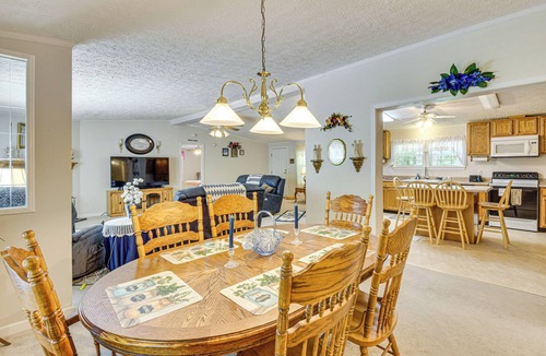 Pelzer House | 2 Mi to Dtwn: Retreat on 3 Acres in Pelzer!