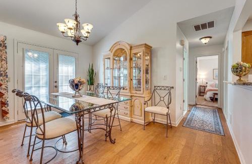 Town Center House | 2 Mi to KSU: Family Home w/Games, Near Parks
