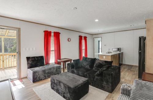 Santee House | 2 Mi to Lake Marion! Pet-Friendly Home w/Yard